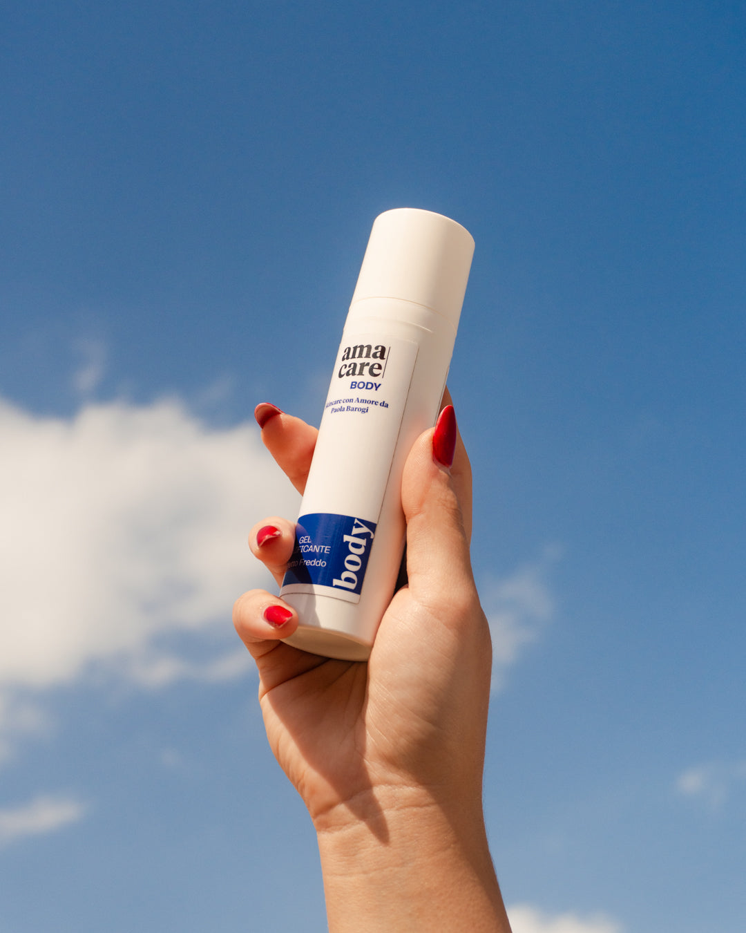 Gel Tonificante Effetto Freddo AmaCare – applicazione gel tonificante corpo effetto freddo